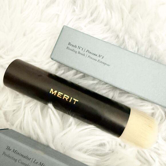 MERIT BEAUTY | Bundle Minimalist Perfecting Complexion Stick Bisque + Brush No 1 - Picture 3 of 10